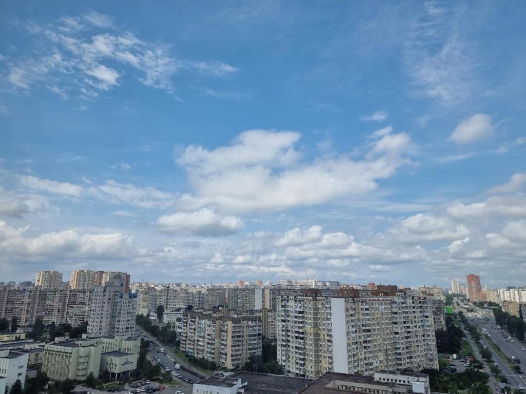 Квартира Метро Харківська, Позняки Жк Лебединий Kiev Buitenkant foto